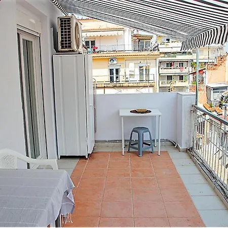 Kassandrou Hot Tub-jakuzzi - 2 Bedrooms - Big Balcony - Center Salonicco